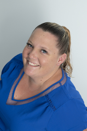 Mackay_Nell_Photography_Headshot-1